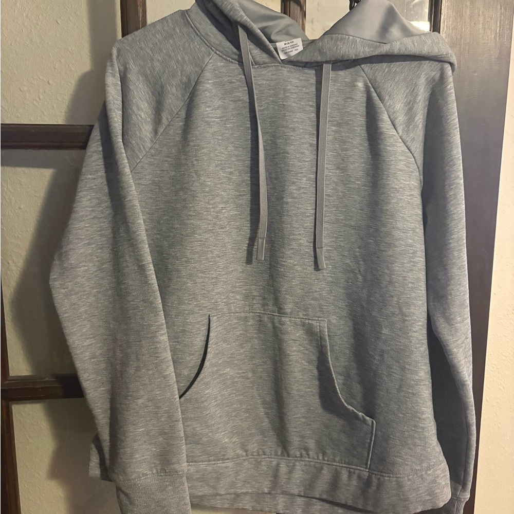 Gray Pullover Hoodie Sweatshirt - Casual Wear